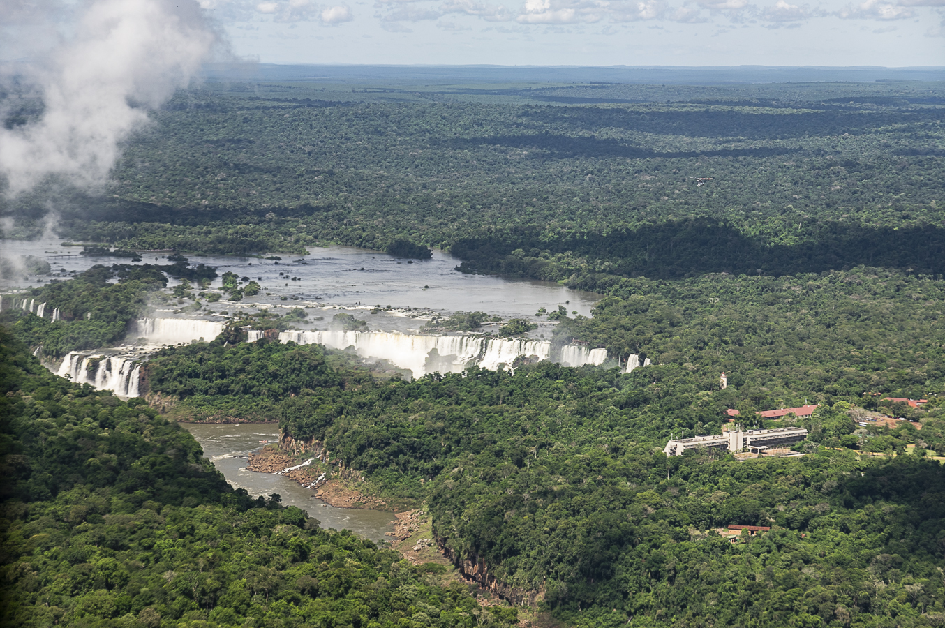 Igua&ccedil;u Falls