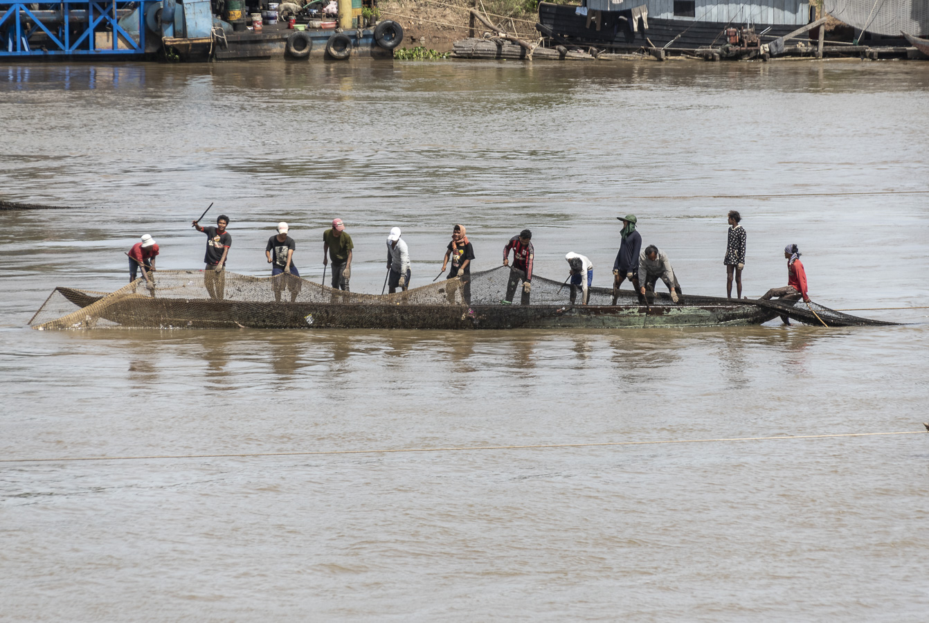 Fishing the Mekong
