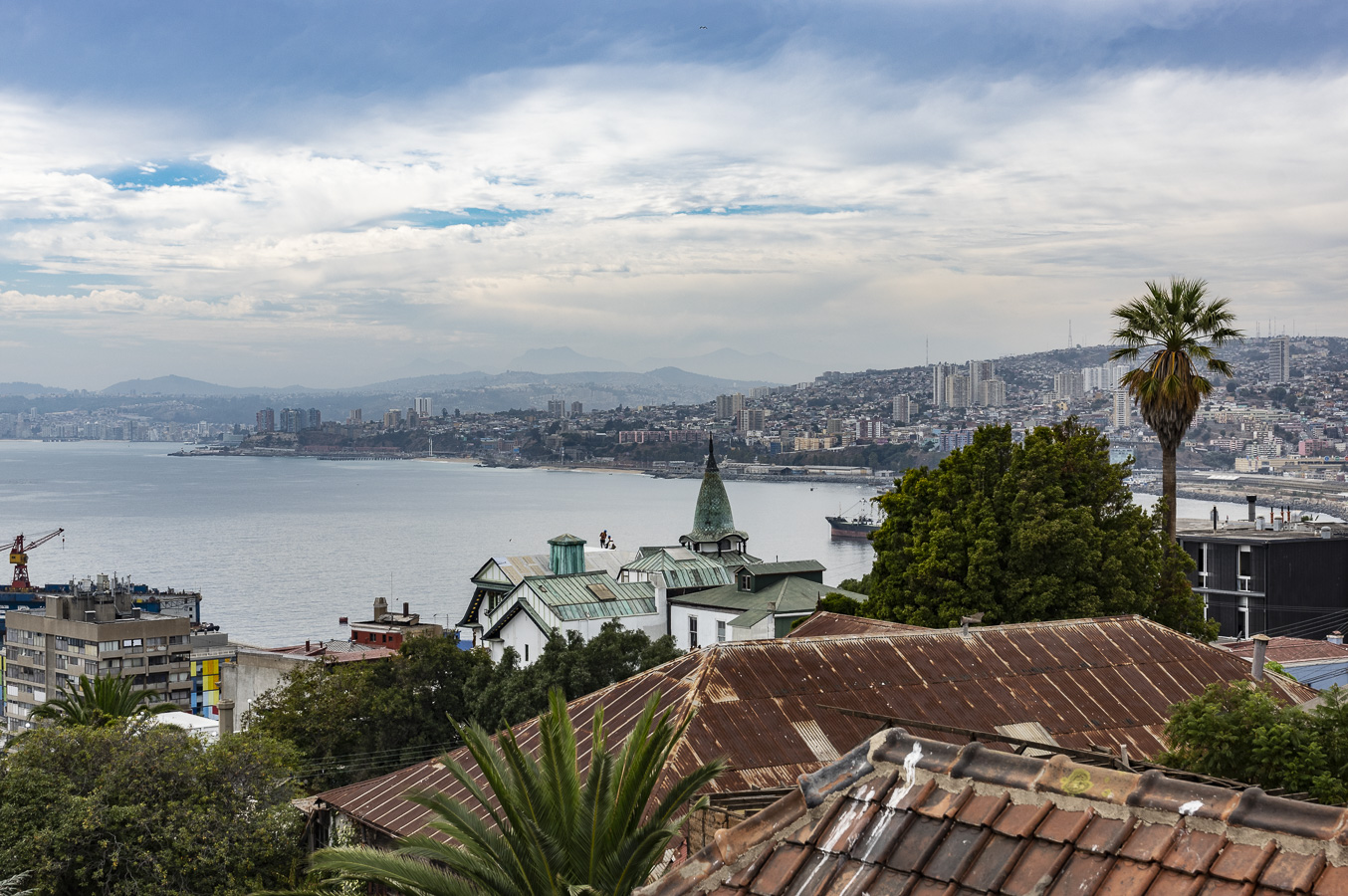 View round the Bay of Valparaiso