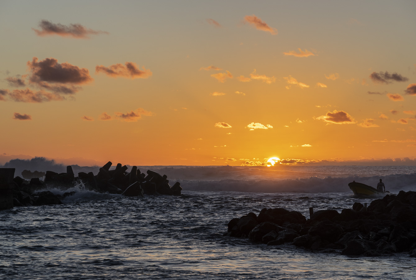 Sunset near Ahu Tahai