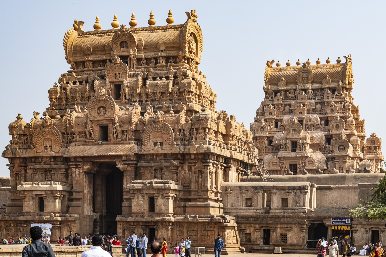 Brihadeeswara Temple Complex