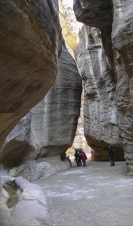 Al Siq - Approach to Petra