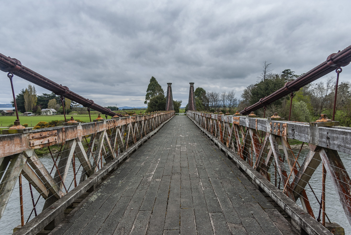 Clifden Suspension Bridge - South Island