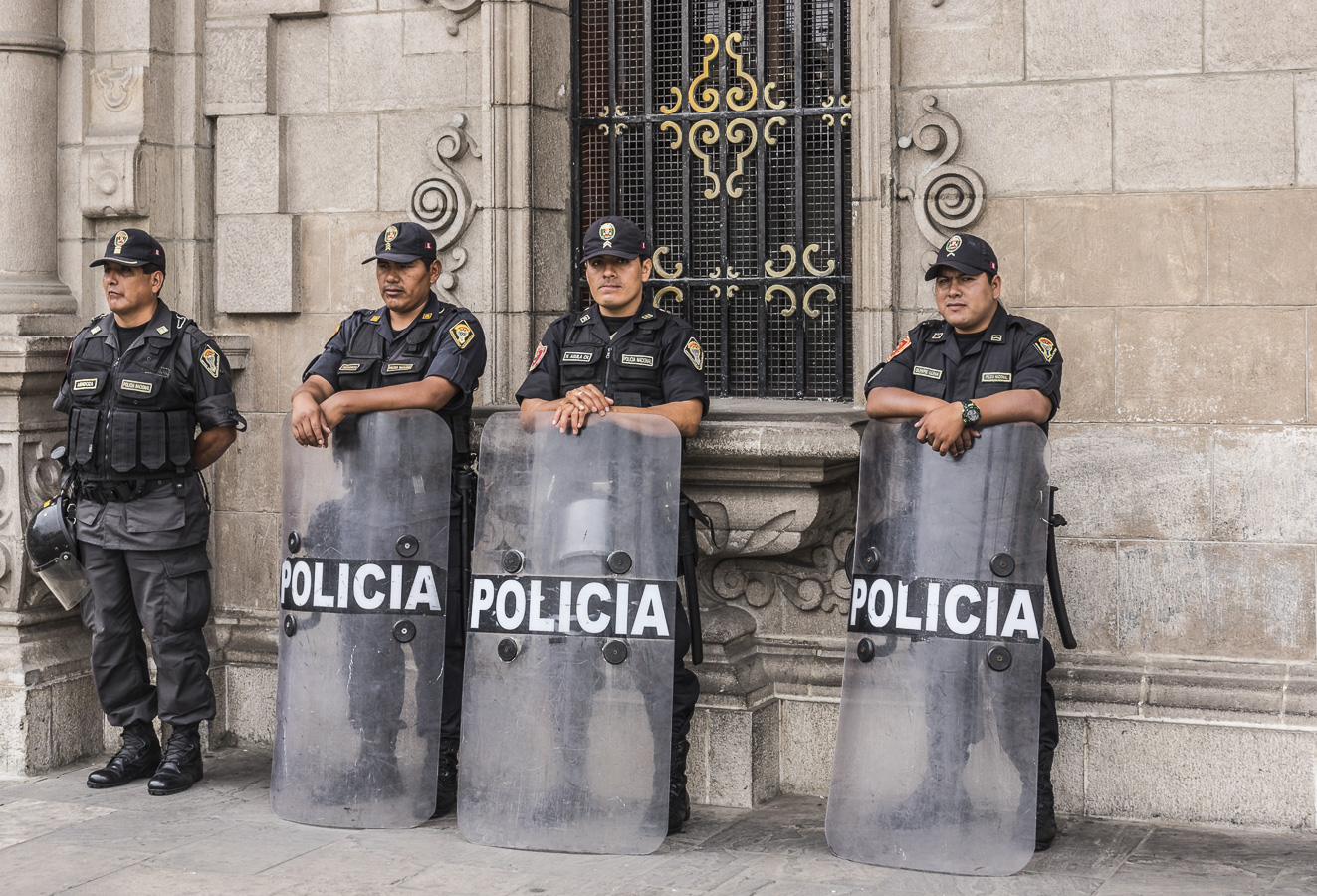 Waiting for Trouble - Central Lima