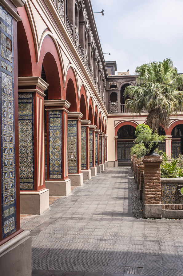 Cloisters in Convento Santo Domingo