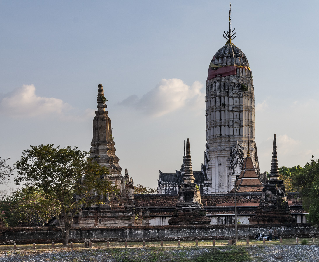 Wat Phutthai Sawan Temple