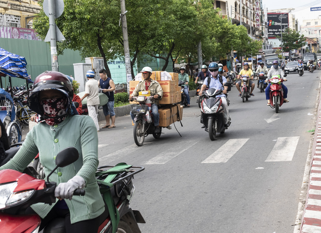 Mopeds - Scourge of Ho Chi Min City